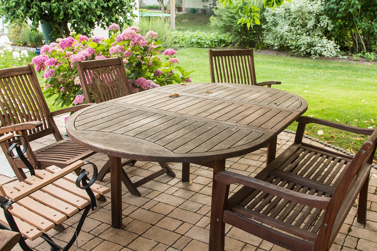 Embellir son intérieur et son jardin avec des meubles en teck