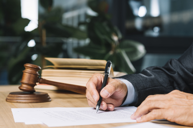 Épaulez-vous d'un avocat de divorce pour un divorce serein et réussi
