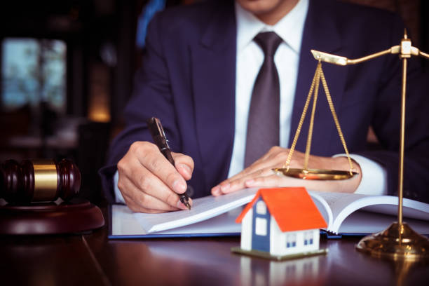 La tournure des lois immobilières depuis le temps