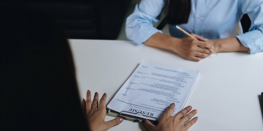 Captiver le recruteur avec votre phrase d'accroche CV: Le guide ultime