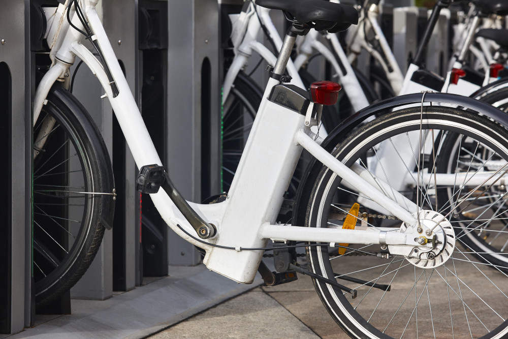 Choisir la bonne batterie pour votre moto : un enjeu crucial pour votre sécurité et votre confort